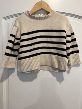 GAP Black and Cream Striped Crewneck Sweater Toddler Size 3 Years
